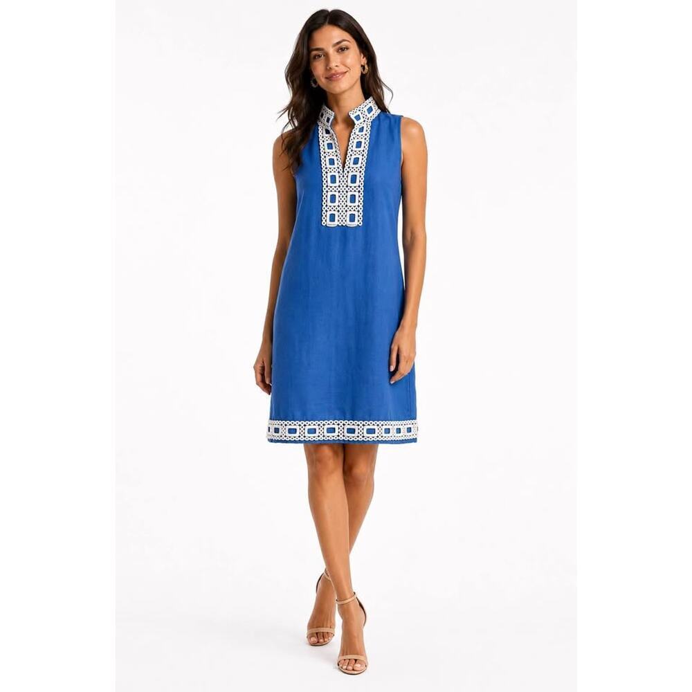 French Curve Women’s Small Blue Linen Embroidered Lace Detail Shift Mini Dress
